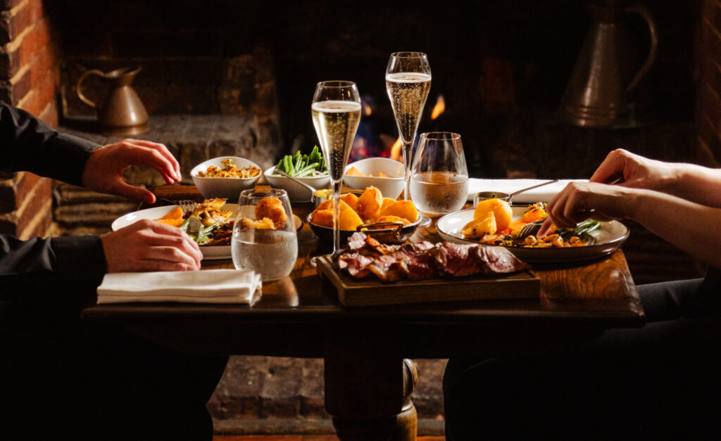 Christmas at The Hind;s Head, Bray